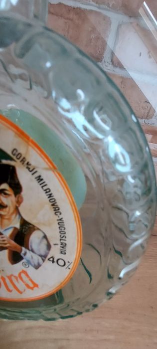 Butelka po Śliwowicy  Jugosłowiańskiej 1975 rok