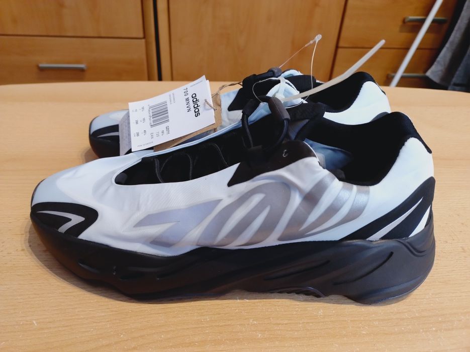 Adidas yeezy boost 700 MNVN GZ0711