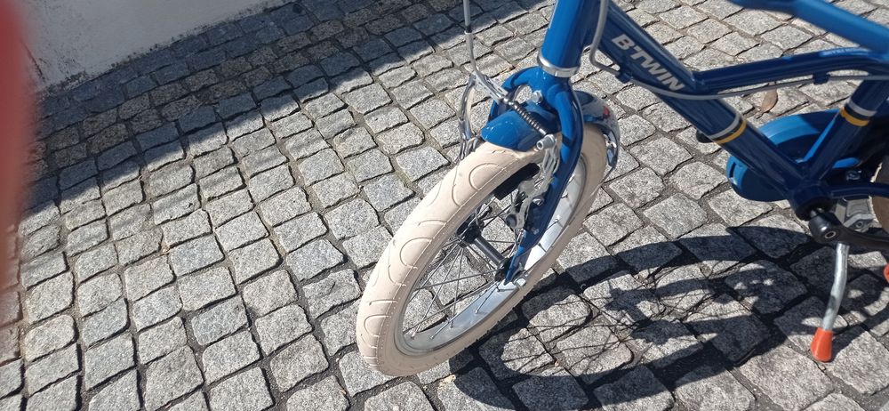 Bicicleta Btwin City 900