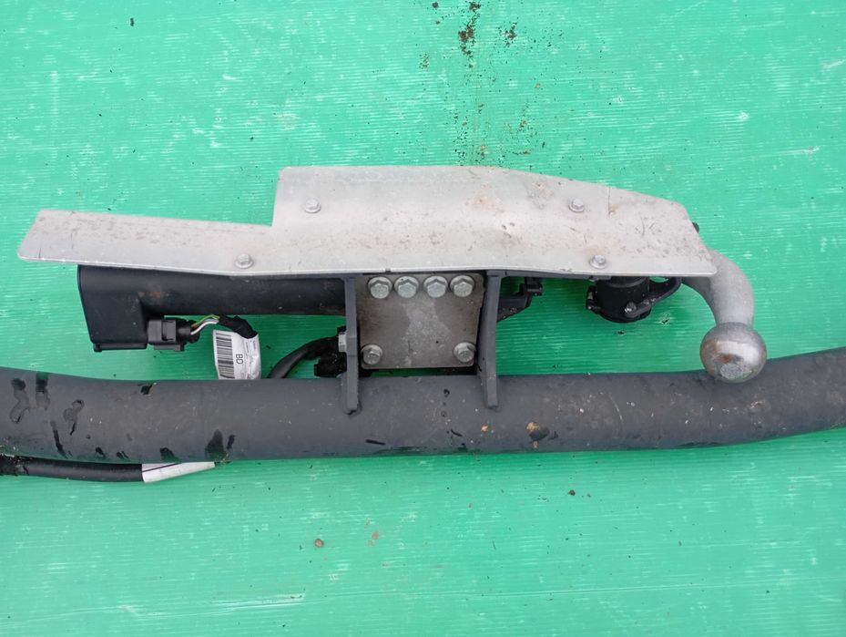 sprzeda Hak holowniczy FORD KUGA MK3 LX6J-19J288