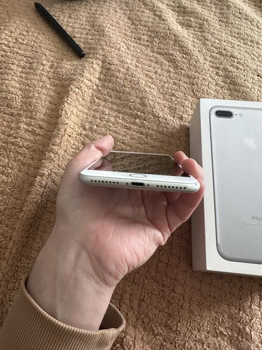 IPhone 7 plus 32 Гб + AirPods 2