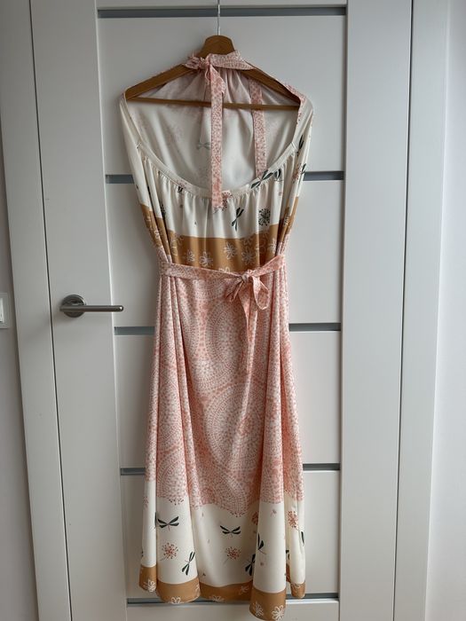 NAOKO sukienka wiazana na szyi