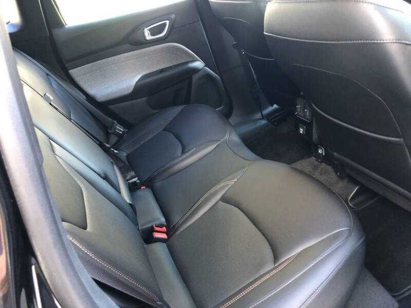 2023 Jeep Compass Latitude Lux