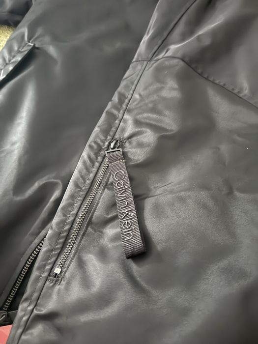 Бомбер Calvin Klein
