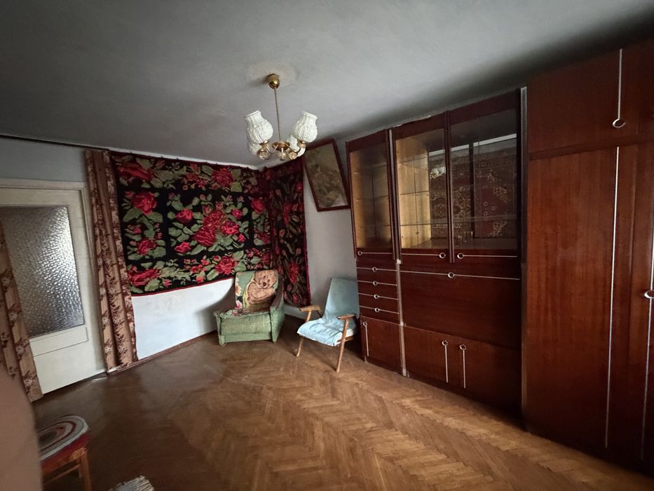 Продаж 2 кімнатної квартири Інгульський р-н, вул. Миколаївська.