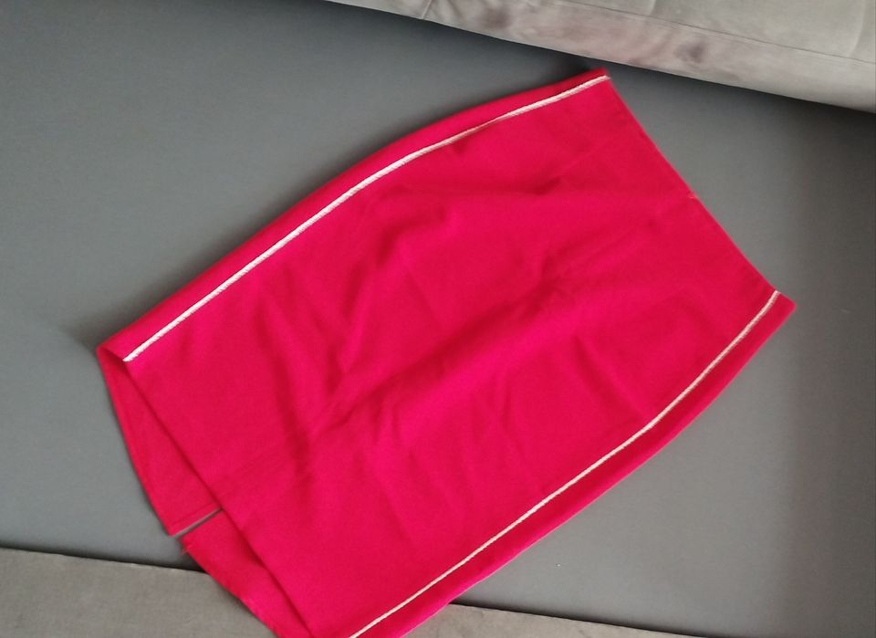 Спідниця- олівець нова OVS