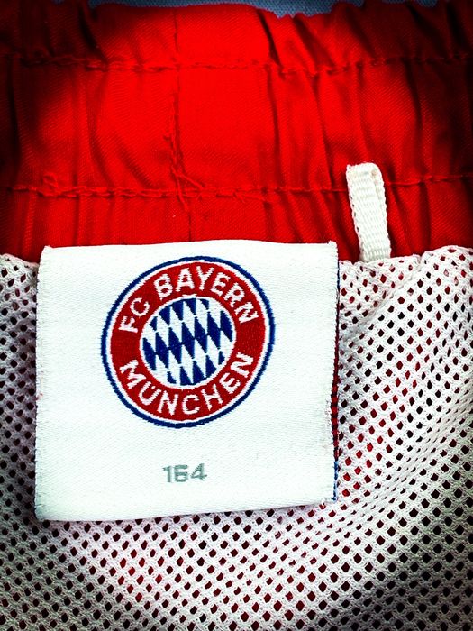 XS Bayern Monachium Czerwone Męskie Szorty Sportowe Spodenki Kąpielowe