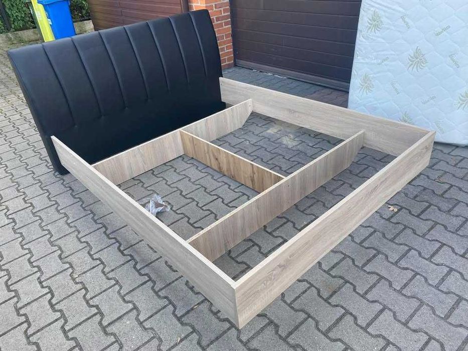 Łóżko sypialniane z tapicerowanym wezgłowiem 160x200 Nowe