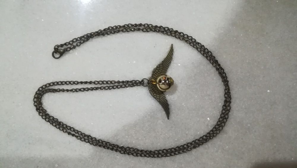 Colar Harry Potter Snitch - novo