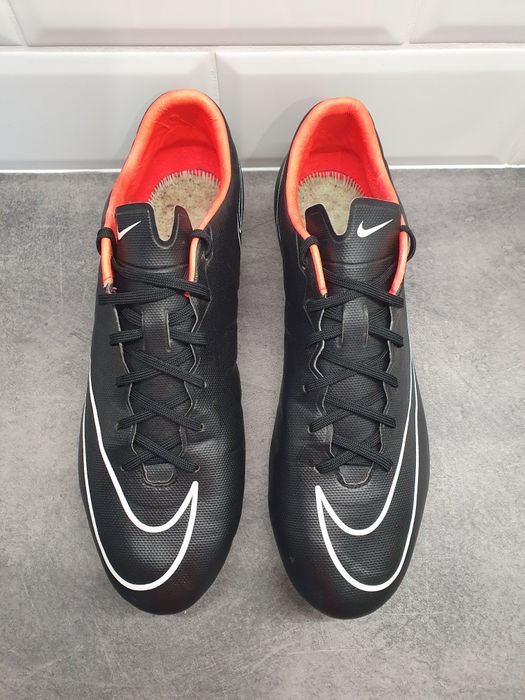 Półprofesjonalne Pro korki Nike Mercurial Veloce II FG 42