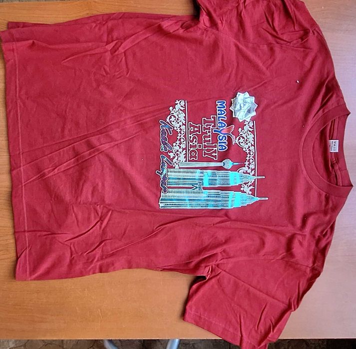 Tshirt z nadrukiem i folia Malaysia