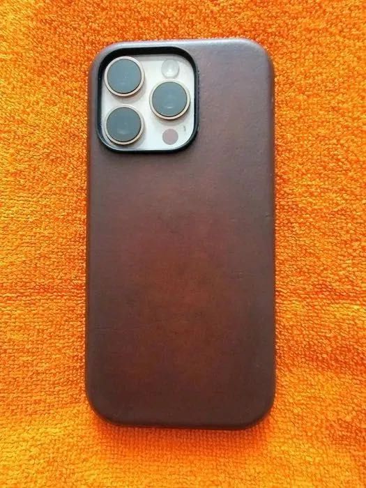 Смартфон Apple iPhone 16 Pro 128GB Desert Titanium (MYNF3)