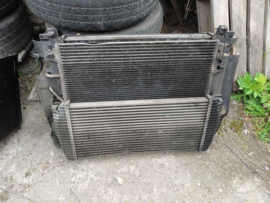 Chłodnice Komplet Voyager V 2,8 Crd  08-16r