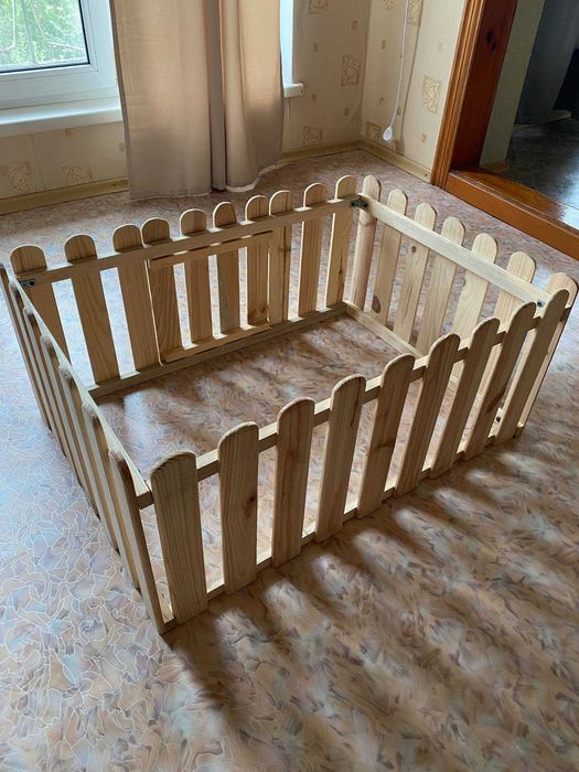 Манеж, вольєр, загін, клітка для собаки, щенка, кота, кролика — дерев'яний, б/в