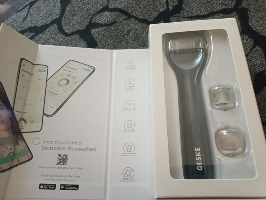 Geske MicroNeedle Face Roller 9 in 1 эл. ролик для лица с микроиглами