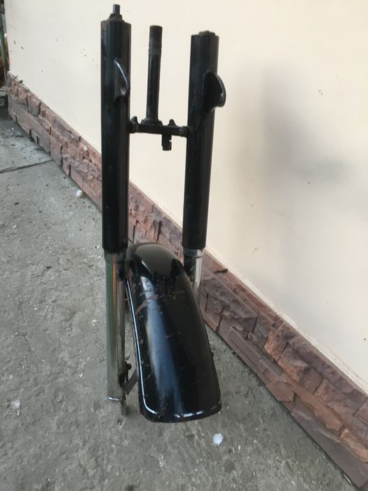 Przednie zawieszenie błotnik wsk 125