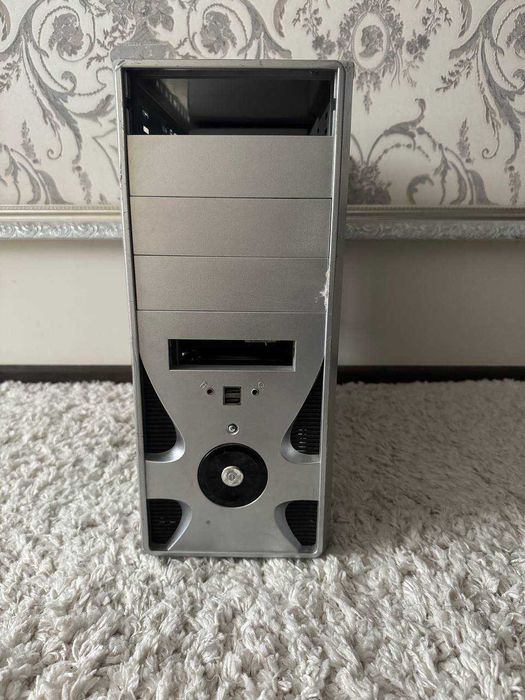 Комп'ютер / NAS сервер; Xeon L5420 4 ядра; 4Gb DDR3; 2Tb HDD; 320Gb;