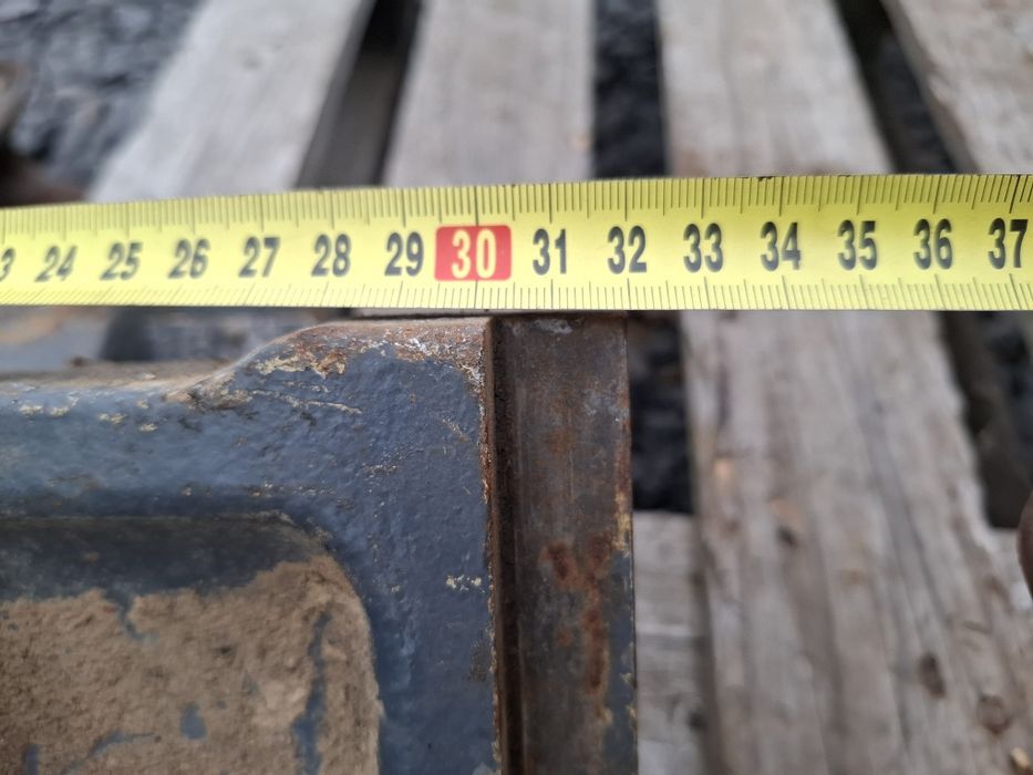 Zaczep górny, płyta montażowa New Holland Case