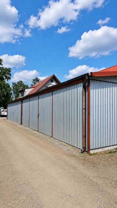 Hale i lokale 160–200 m² do wynajęcia Ciechocinek