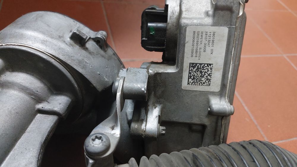 Caixa de Direção BMW X2