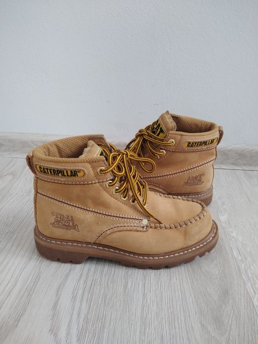 Trapery Caterpillar r.37