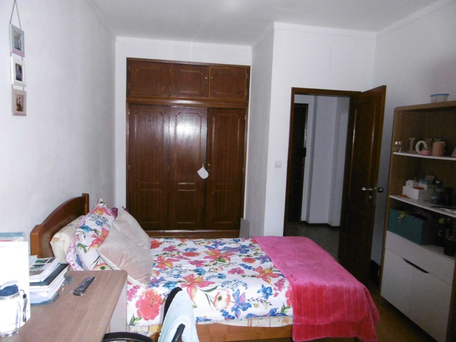 Quarto em Celas, junto aos HUC (polo III da UC)