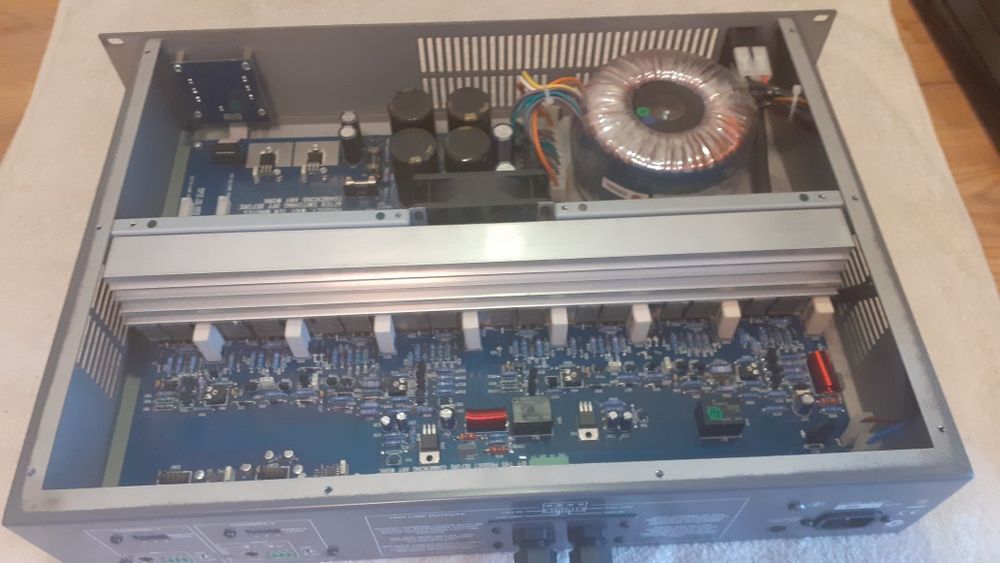 Wzmacniacz  CLOUD CXV 225