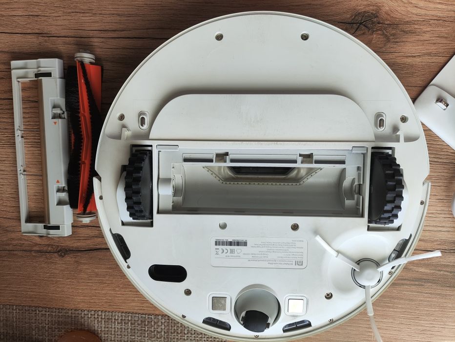 Робот - пилосос Xiaomi Mi Robot Vacuum-Mop 1С