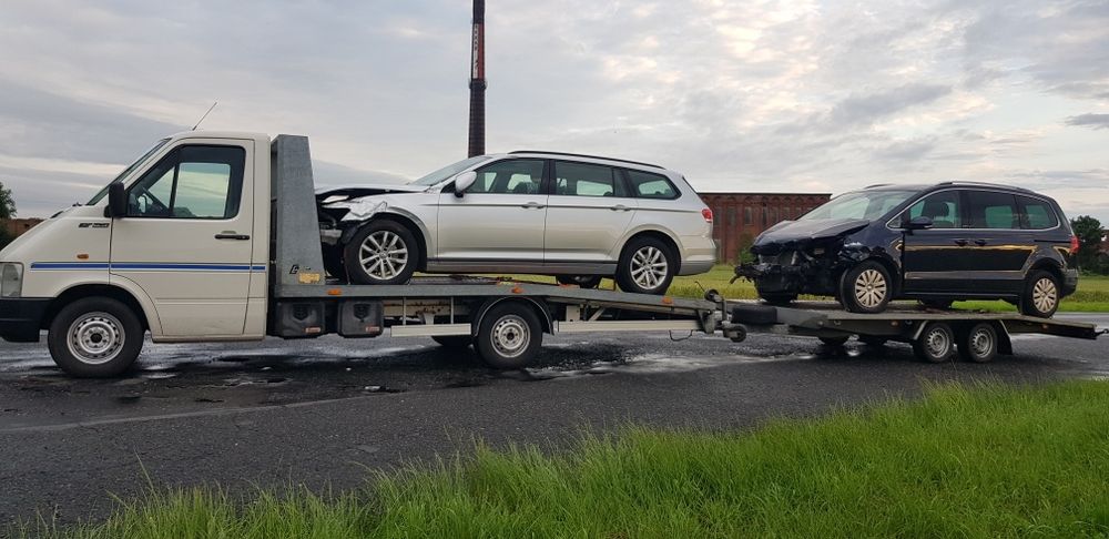 AUTOLAWETA, auto laweta, usługi pomoc drogowa, zmiana koła, najazd