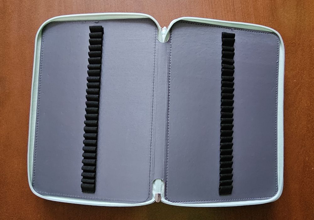 Piórnik walizka case na 252 miejsca nowy