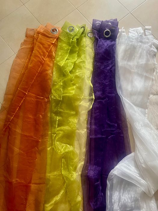 Cortinados em organza e cetim