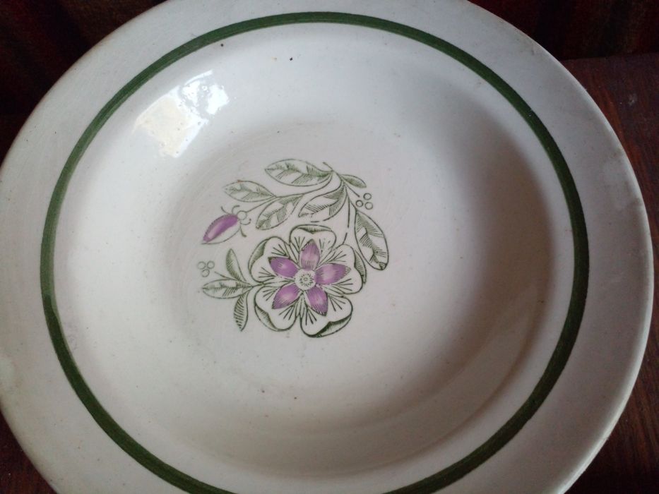 Тарілки столові радянських часів