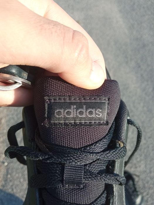 Кросівки Адідас на осінь