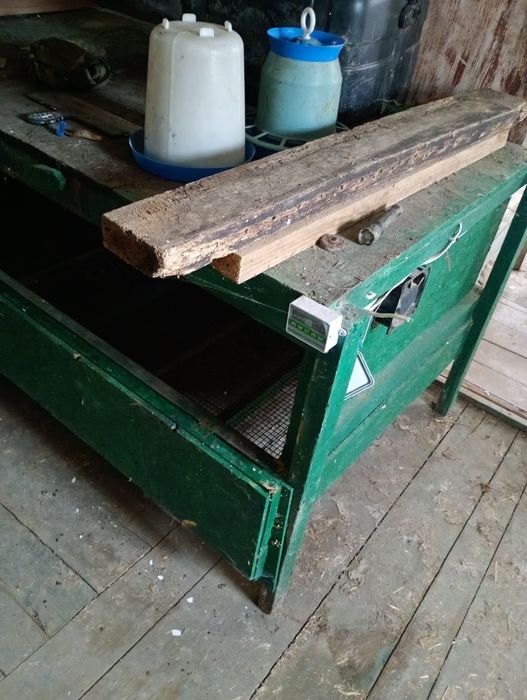 Брудер для курчат