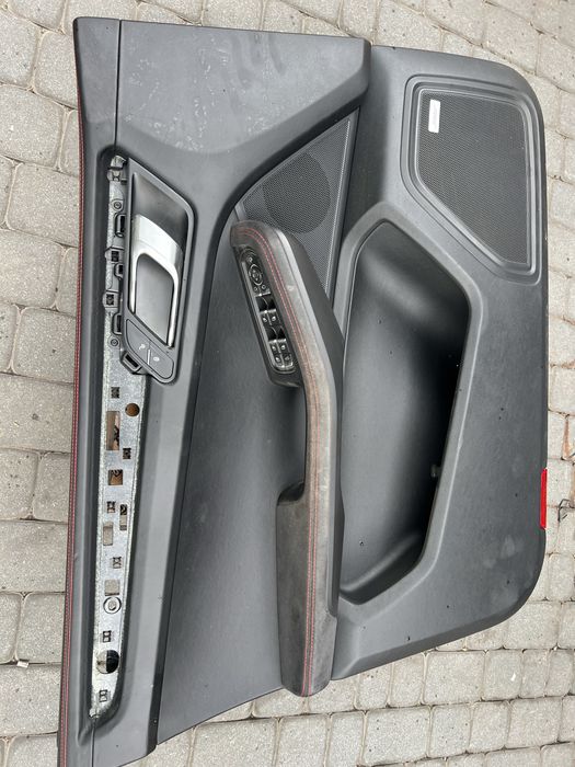 Porsche Macan Gts tapicerka drzwi kierowcy