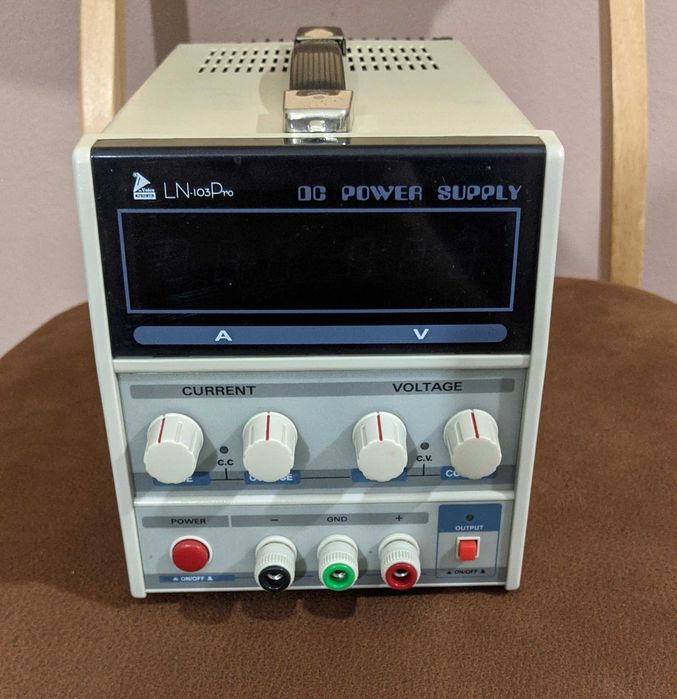 Fonte Alimentação Linear Regulável 30v 3A64862729191298123