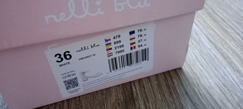 Białe sandałki Nelly blu 36 ccc