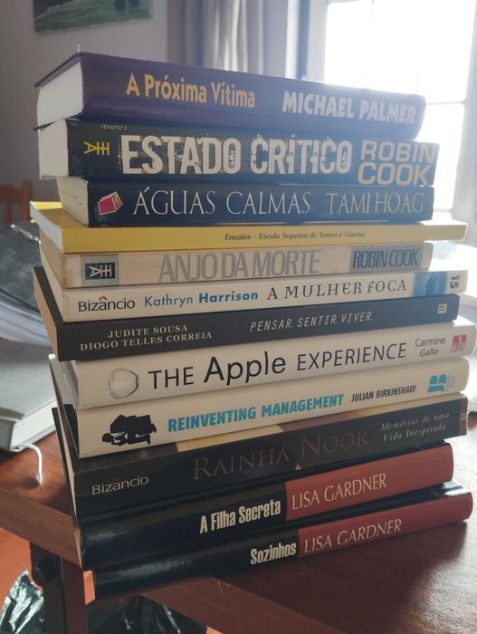 Vários livros em excelente estado