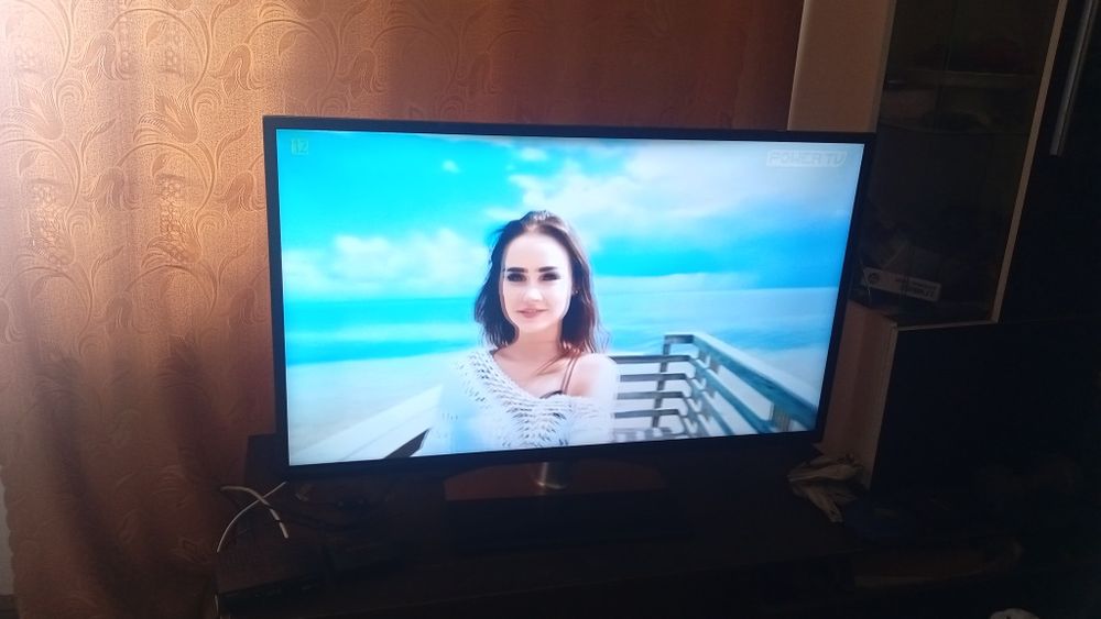 Telewizor 42 cale sprawny fullHd okazja