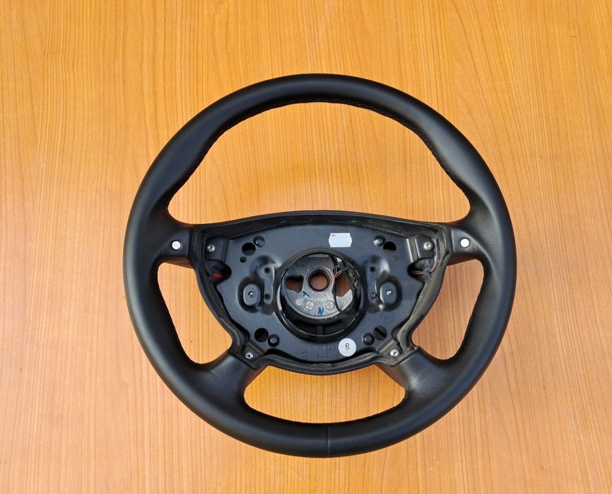 Рули Мерседес 124 126 140 163 190 202 203 208 210 211 220 221 463 Вито