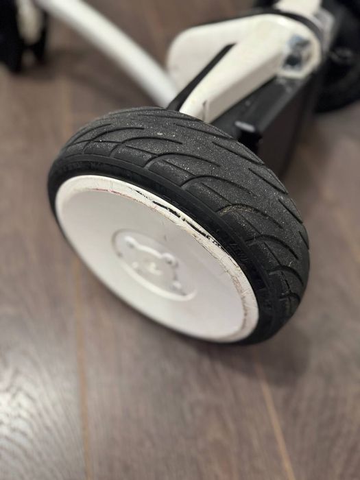 Гiроскутер ninebot б/в