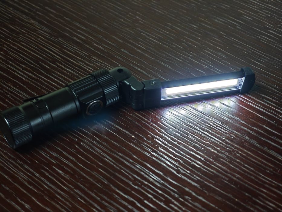 Lanterna led com base Magnética