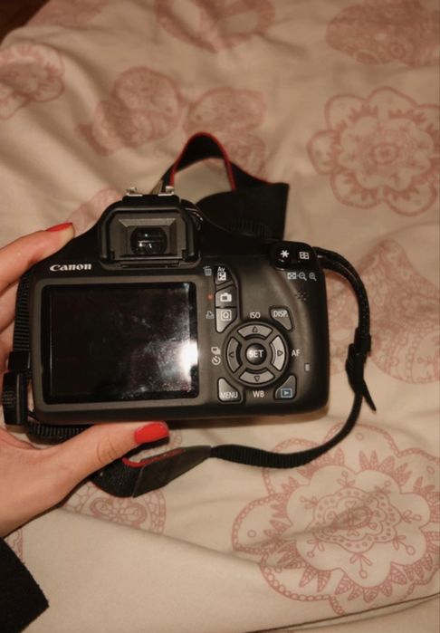 Camera Canon EOS 1100D
