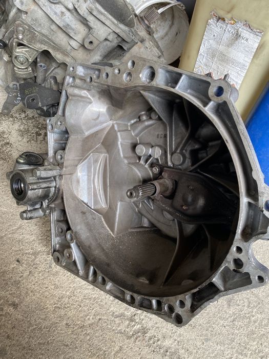 Caixa velocidades Citroen Berlingo/Peugeot Partner 20dp33