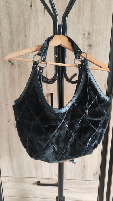 Torebka z futerkiem L.Credi