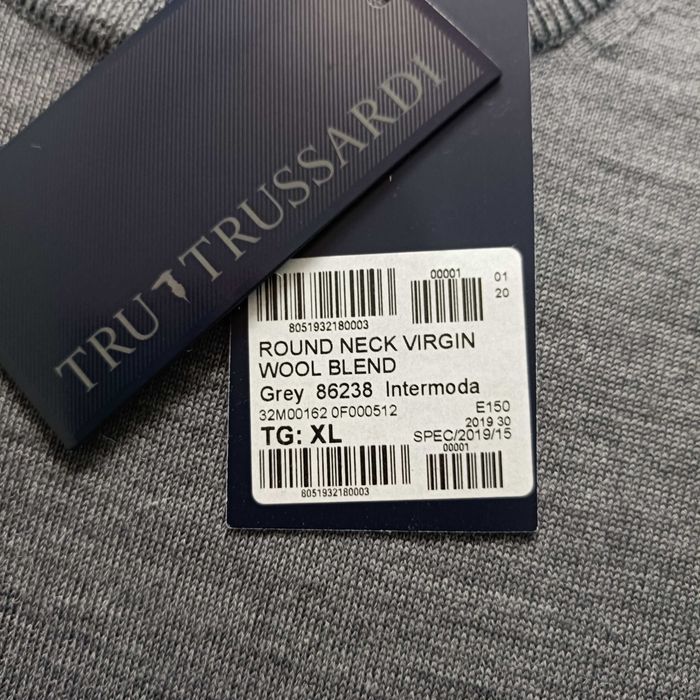 Sweter Trussardi popielaty roz.XL nowy org.