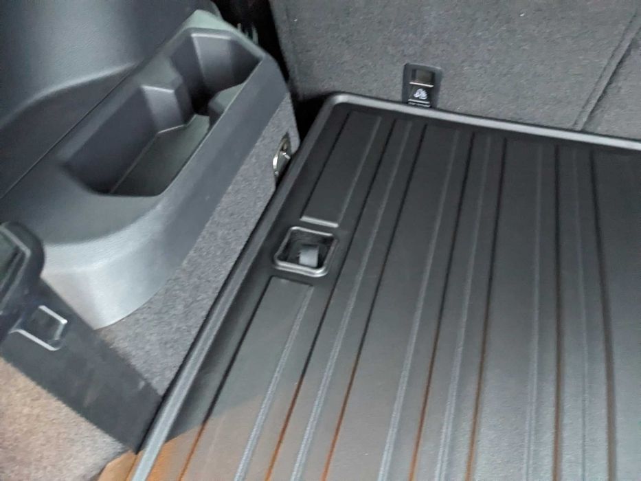 Оригинальный 3D коврик Volkswagen Tiguan Allspace 7 мест в багажник