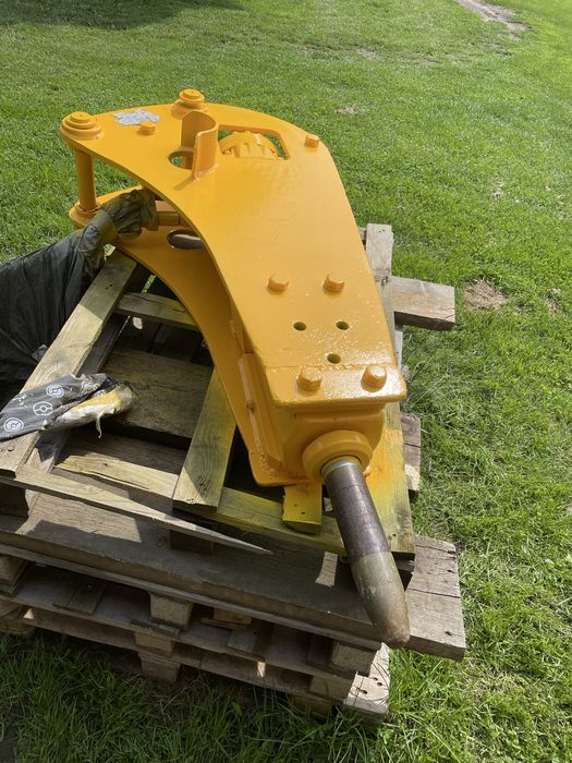 Młot  hydrauliczny wyburzeniowy  JCB  410kg