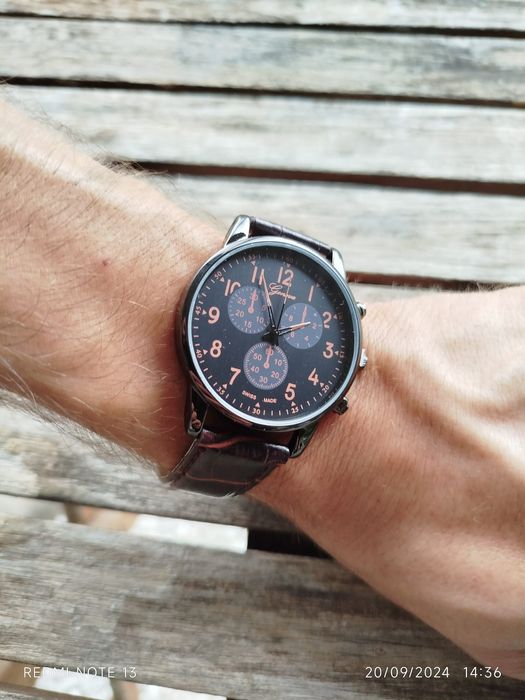 Conjunto relógio de homem e pulseiras