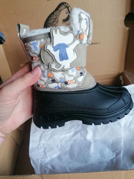 Nowe buty dla dziecka